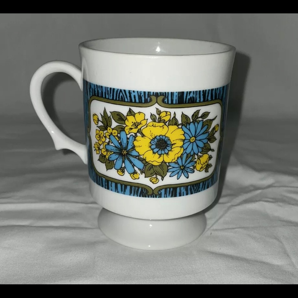 Vintage mcm mug